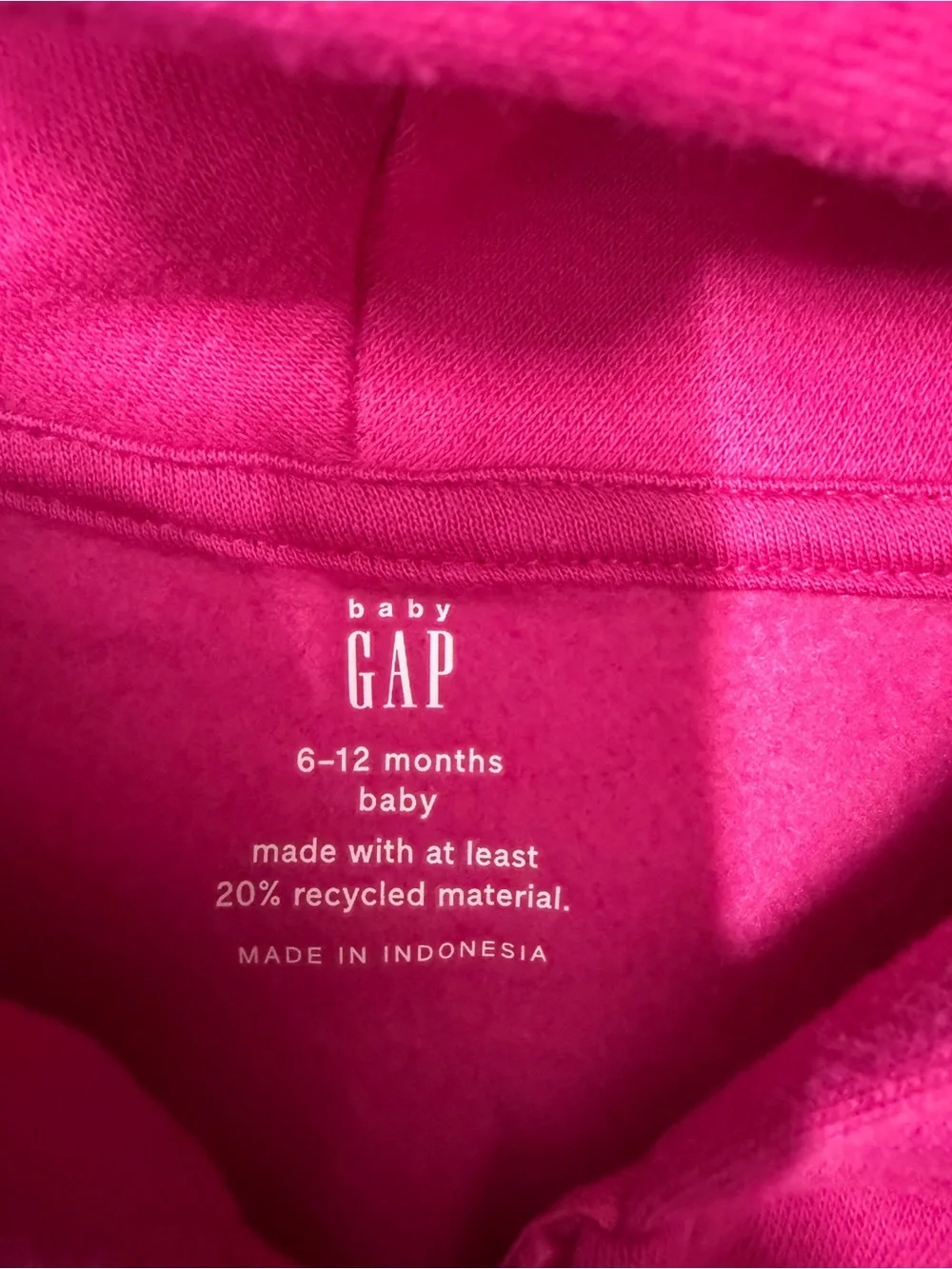 GAP hoodie bold